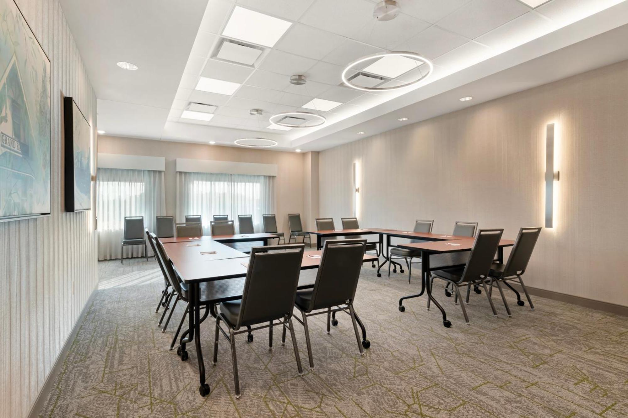 Best Western Plus Grand Rapids Mn Bagian luar foto
